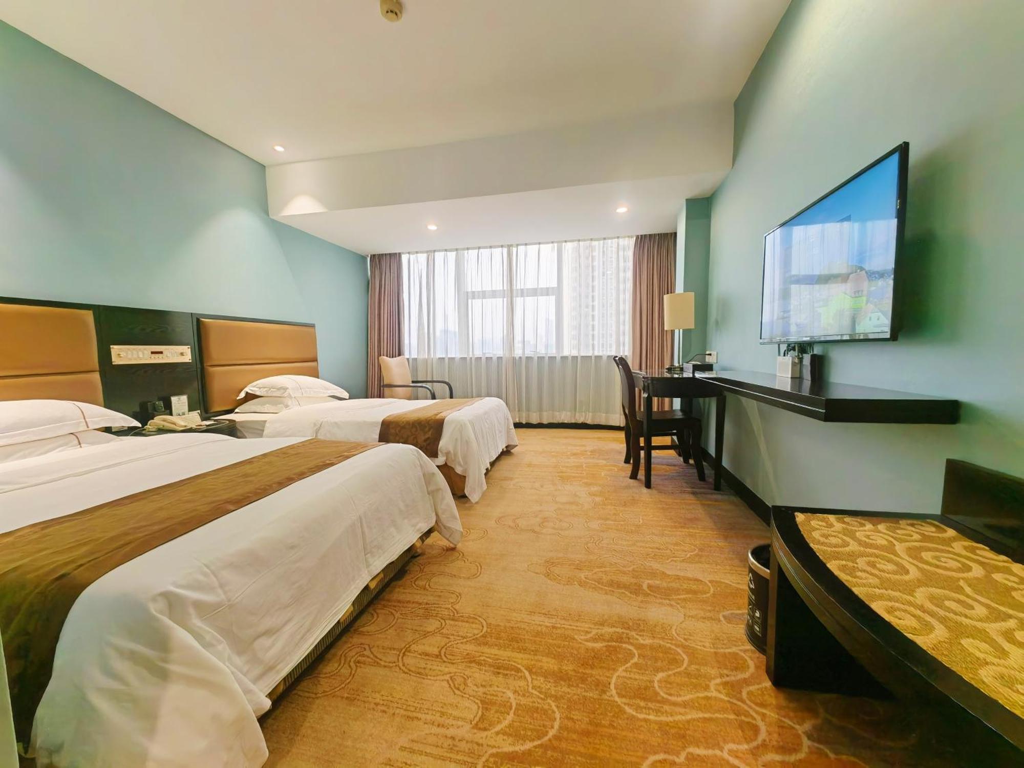 Skyline Plaza Hotel Гуанджоу Екстериор снимка