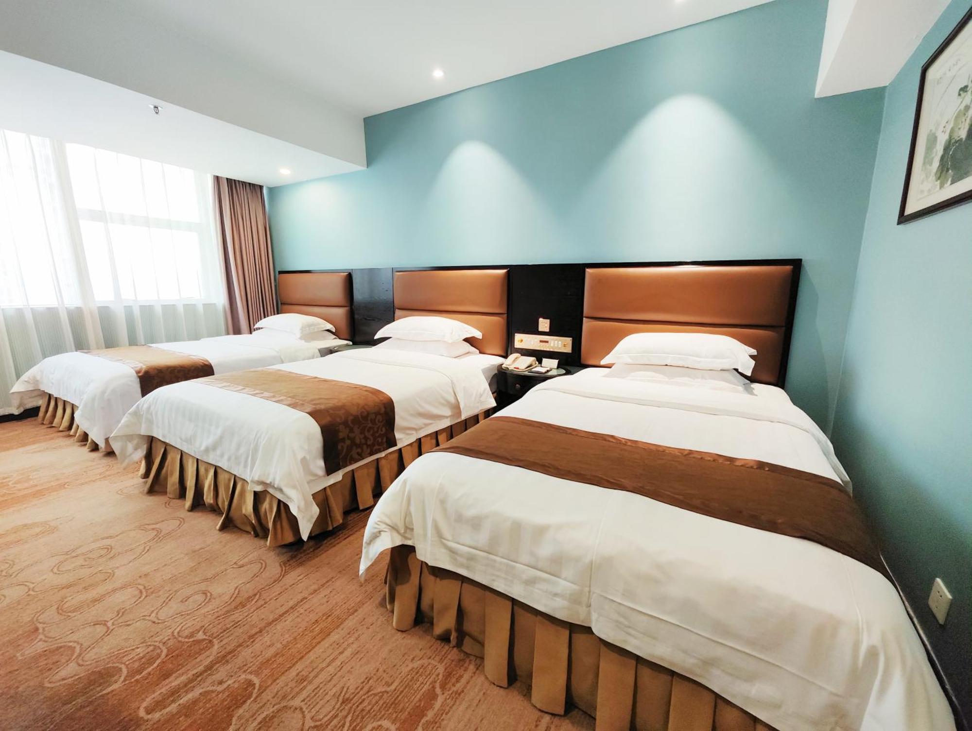 Skyline Plaza Hotel Гуанджоу Екстериор снимка