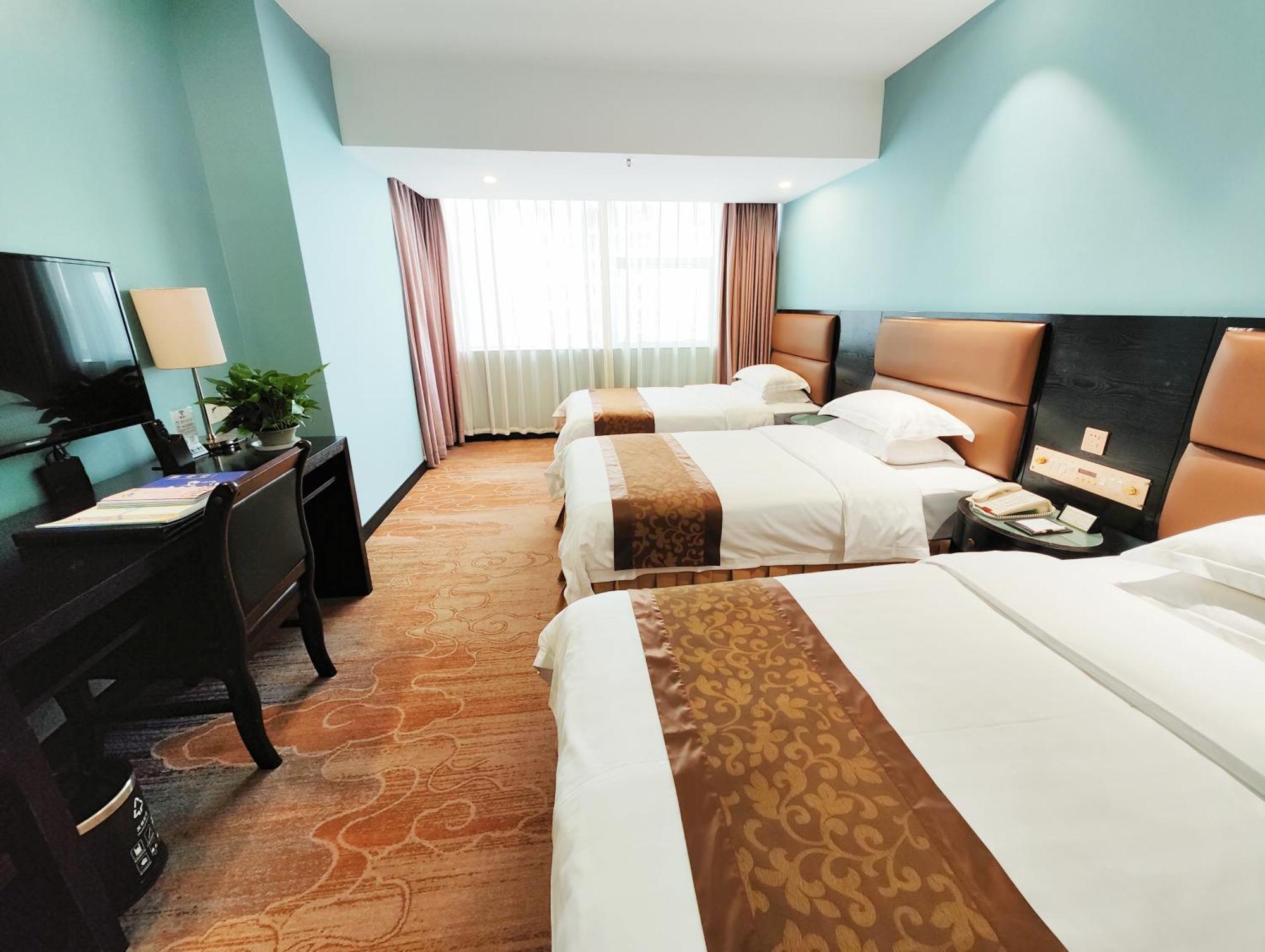 Skyline Plaza Hotel Гуанджоу Екстериор снимка